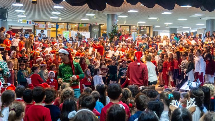 Spectacle de Noël du primaire !